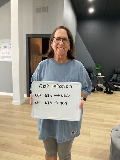 OsteoStrong member Jan G. - Grip: left 52.6 to 65.8, right 67.4 to 70.4