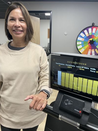 OsteoStrong member Selma - 73 sessions: overall gains +297%, lower trigger +574%