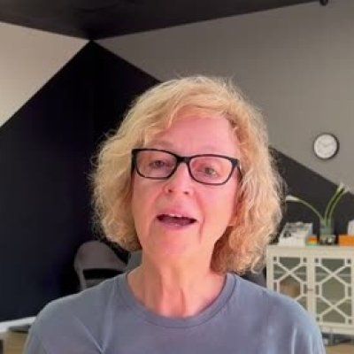 OsteoStrong member Jane Medlin - Spine +1.8%, hips +5.4%/+8.8%, drives from Temple