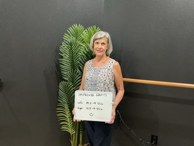 OsteoStrong member Bettye L. - Grip: left 39.2 to 55.6, right 41.8 to 55.6